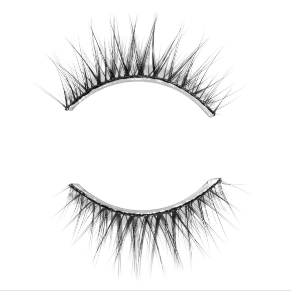 NWT Lashies by MoxieLash. Airy Lash. Premium Silk Lashes. - Picture 5 of 5